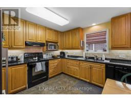 Laundry room - 8 - 152 Dufferin Avenue, Brantford, ON N3T4R3 Photo 17