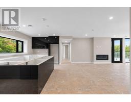 201 - 32 Brunel Road, Huntsville, ON P1H1P5 Photo 8