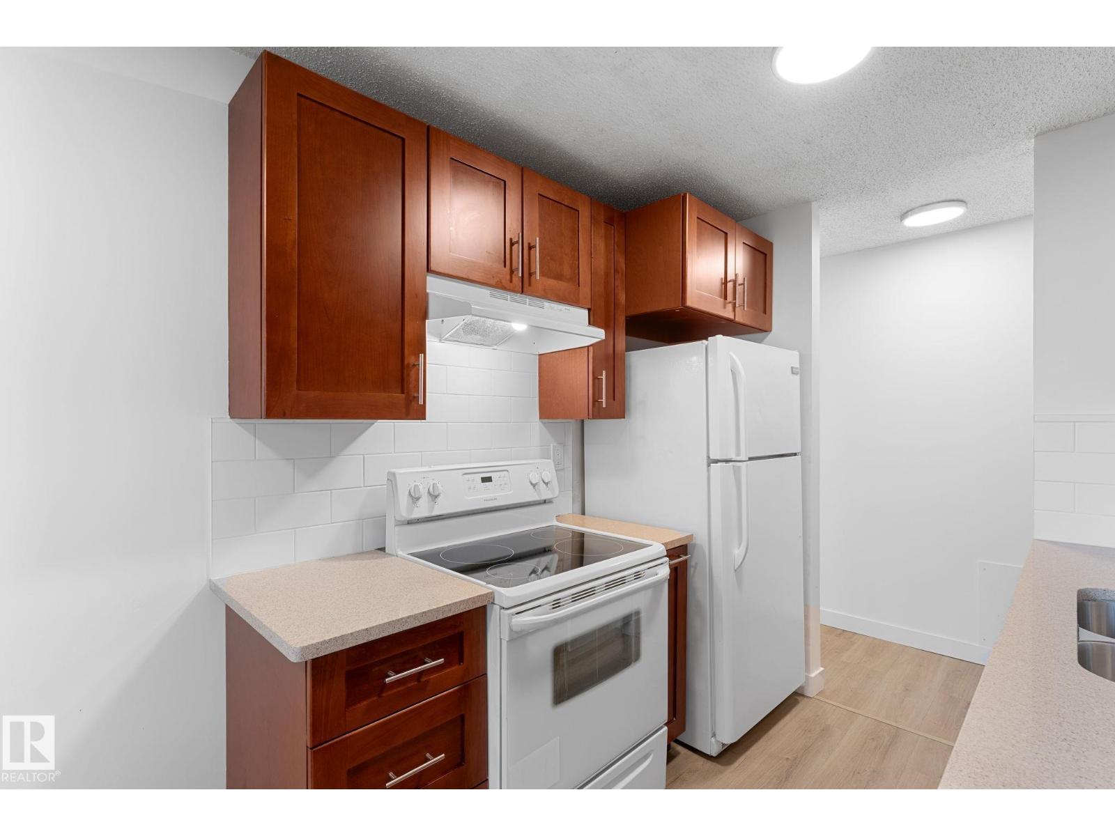 #108 14004 26 ST NW - 12