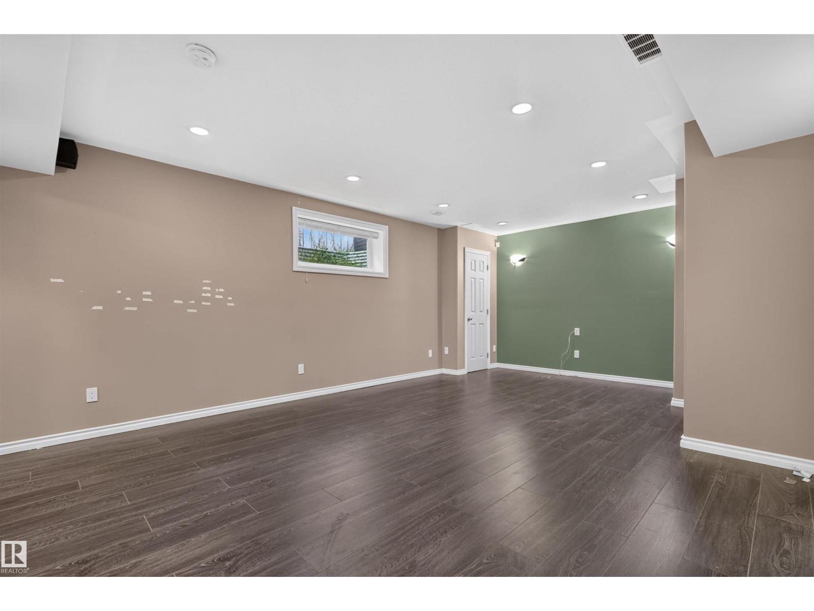11910 93 ST NW - 33