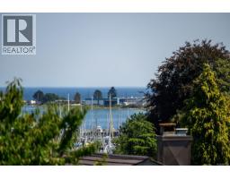 178 Rodello St, Comox, BC V9M1V2 Photo 58