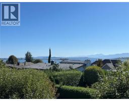 178 Rodello St, Comox, BC V9M1V2 Photo 59