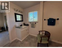 Laundry room - 9511 Chancellor Hts, Port Hardy, BC V0N2P0 Photo 10