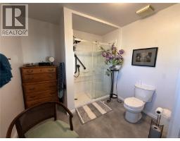 Primary Bedroom - 9511 Chancellor Hts, Port Hardy, BC V0N2P0 Photo 9