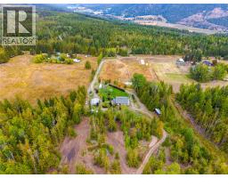 2pc Bathroom - 5089a Cedar Hill Road, Falkland, BC V0E1W0 Photo 9