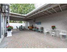 1201 Kelglen Crescent, Kelowna, BC V1Y6K4 Photo 18