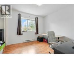 877 Admirals Rd, Esquimalt, BC V9A2P1 Photo 24