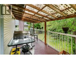 877 Admirals Rd, Esquimalt, BC V9A2P1 Photo 32