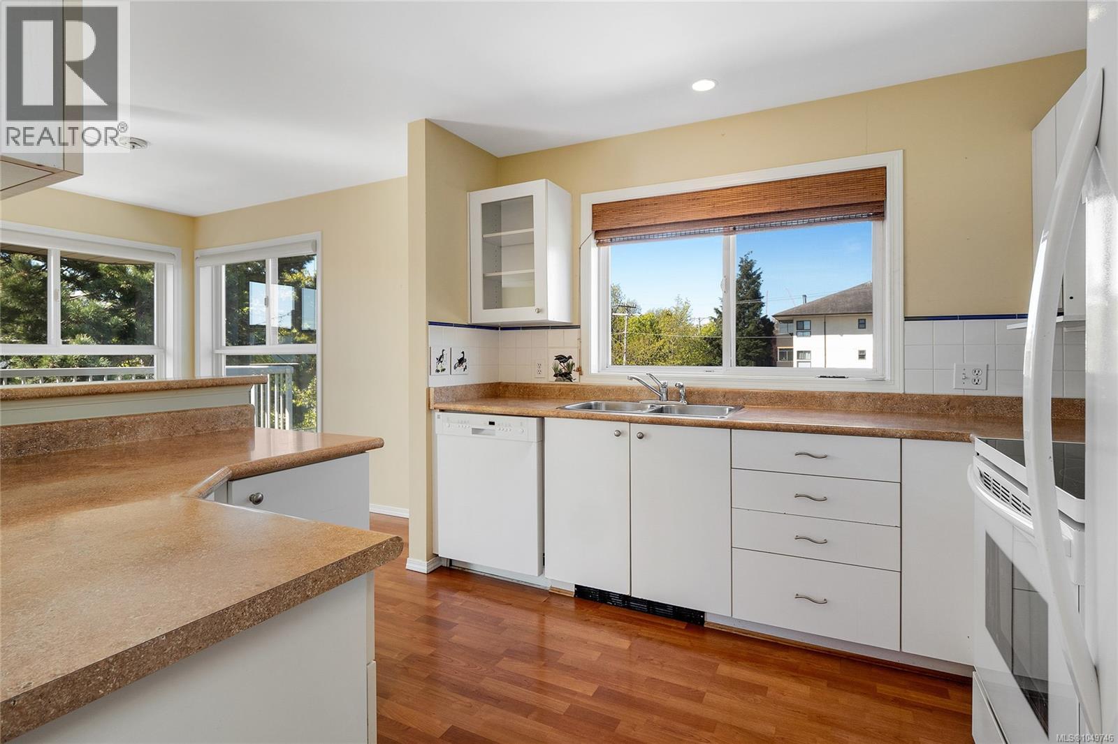 #401 445 Cook St - 14