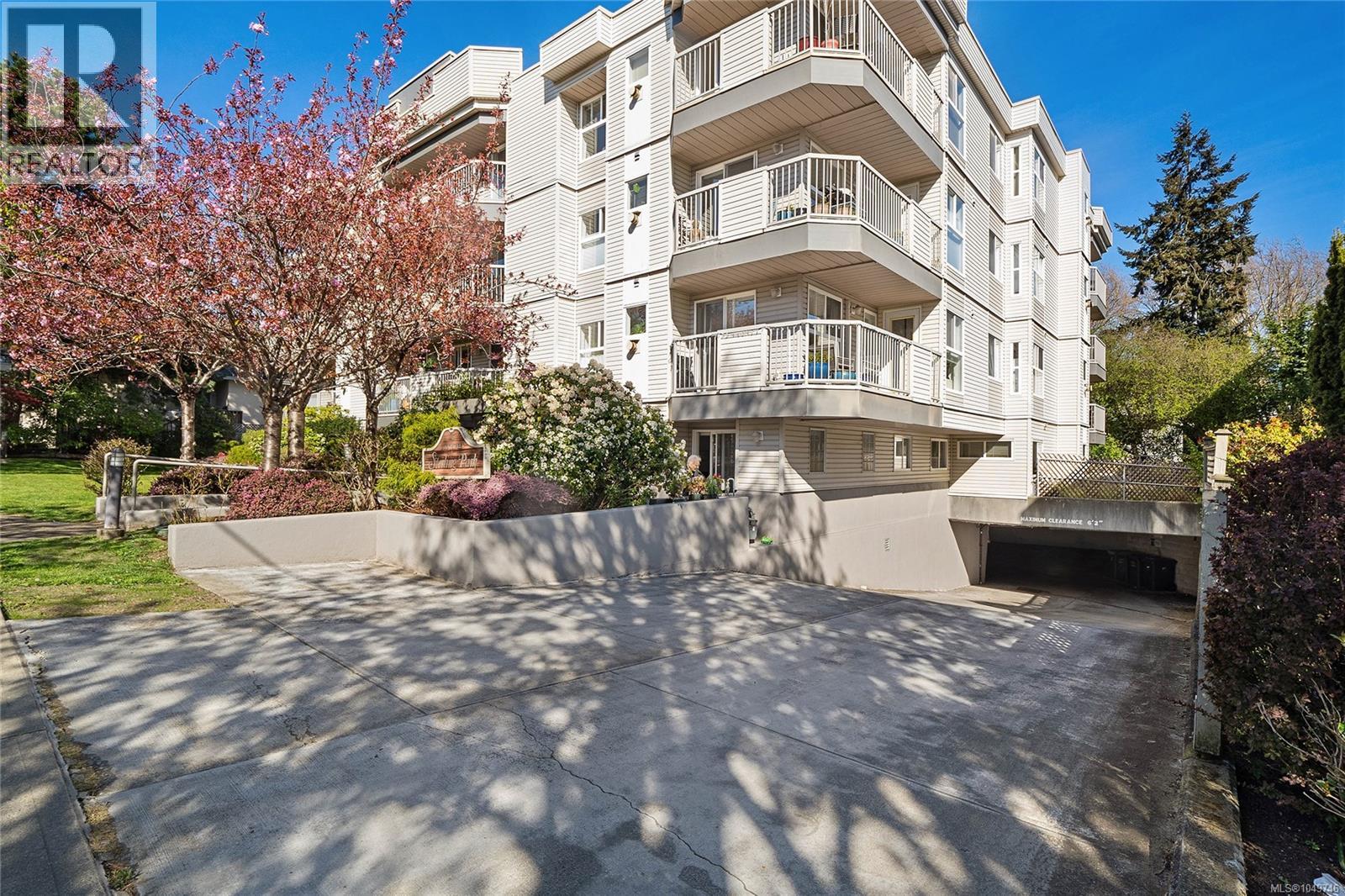 401 445 Cook Street, Victoria