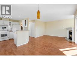 Entrance - 401 445 Cook St, Victoria, BC V8V3Y2 Photo 9