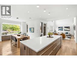 4pc Bathroom - 14 Wexford Way Sw, Calgary, AB T3H0H1 Photo 14