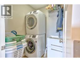 611 Robinson Avenue, Penhold, AB T0M1R0 Photo 28
