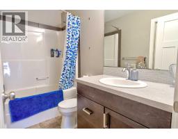 611 Robinson Avenue, Penhold, AB T0M1R0 Photo 29