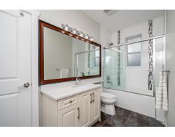 5882 126 Street, Surrey, BC V3X1V8 Photo 32