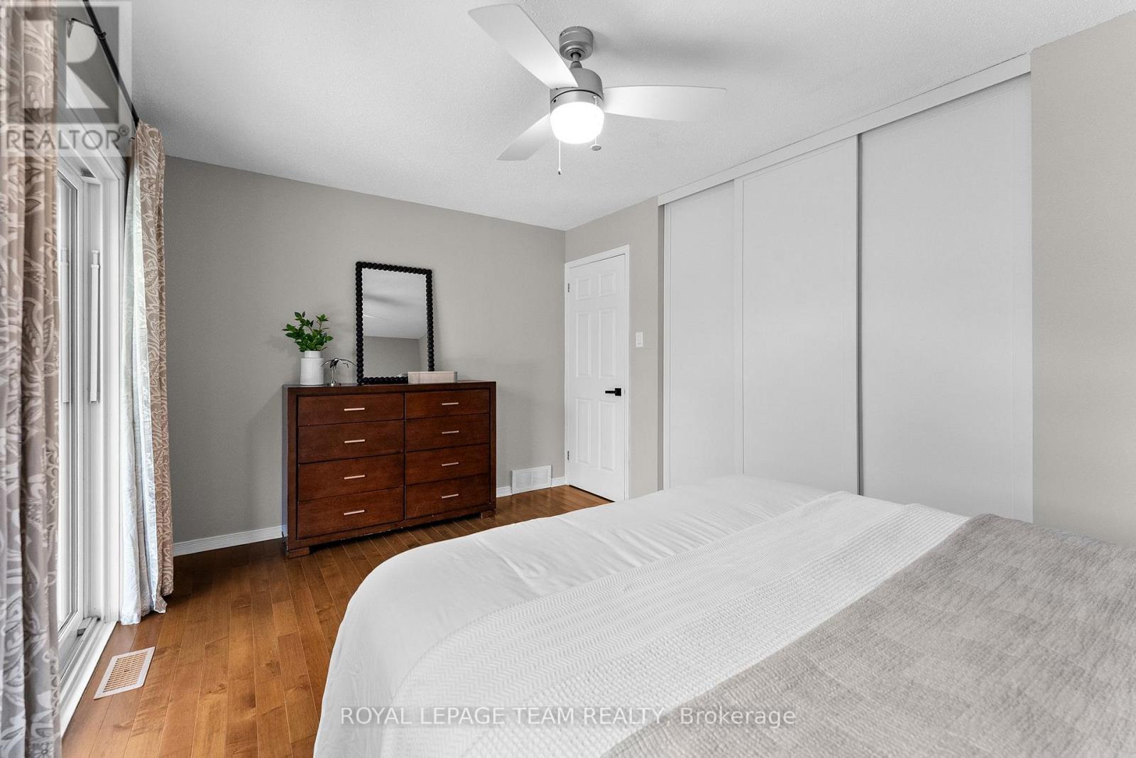 20 PICKWICK DRIVE photo 24