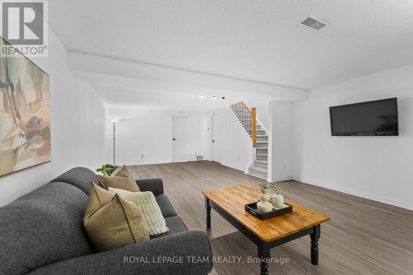 20 PICKWICK DRIVE photo 28