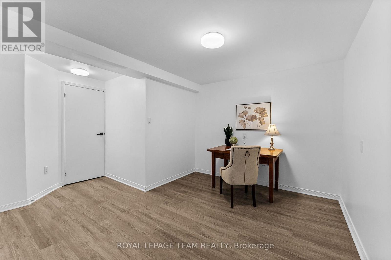 20 PICKWICK DRIVE photo 32