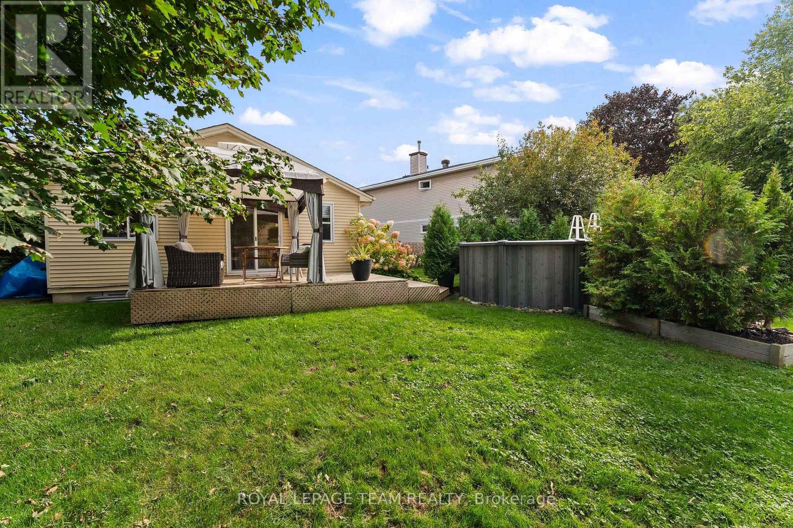 20 PICKWICK DRIVE photo 35