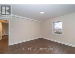 204 - 33 Maple Grove Road, Ottawa, ON K2L2S7 Photo 10