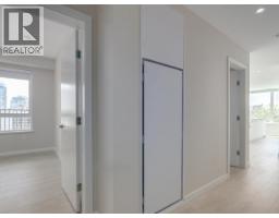 304 110 E 17th Street, North Vancouver, BC V7L0K4 Photo 14