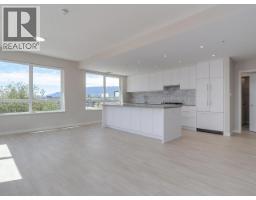 304 110 E 17th Street, North Vancouver, BC V7L0K4 Photo 6