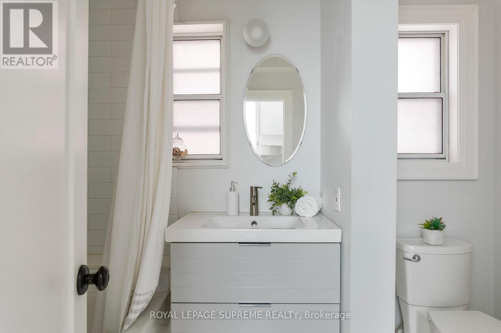 76 TYRREL AVENUE - 20