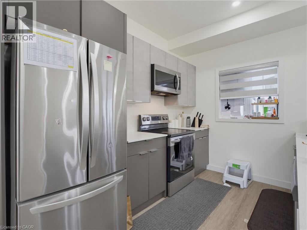 4 Bed, 4 Bath Townhouse for Rent in London – 1781 HENRICA Avenue Unit# 34, London - Image 14