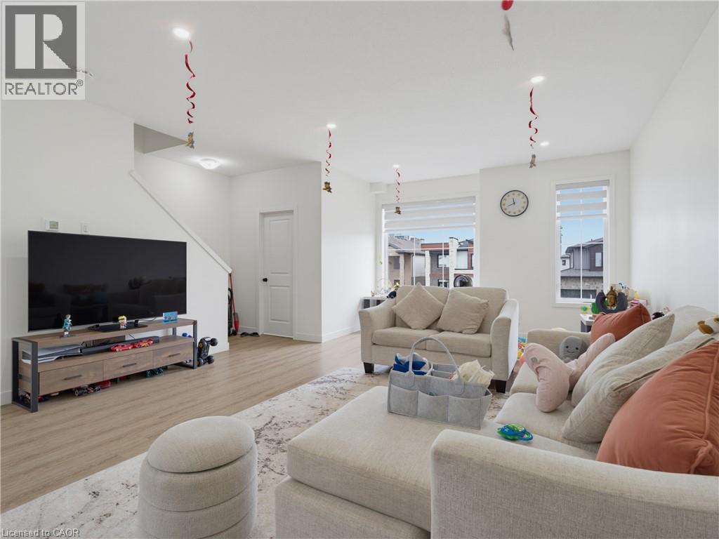 4 Bed, 4 Bath Townhouse for Rent in London – 1781 HENRICA Avenue Unit# 34, London - Image 18