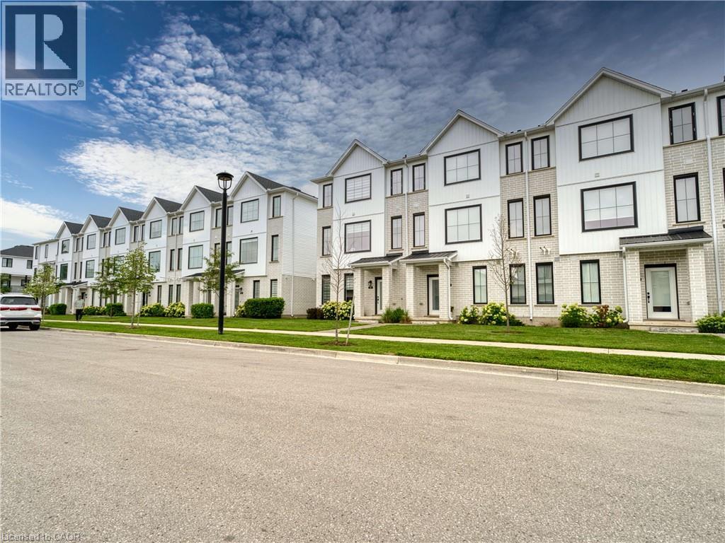 4 Bed, 4 Bath Townhouse for Rent in London – 1781 HENRICA Avenue Unit# 34, London - Image 3