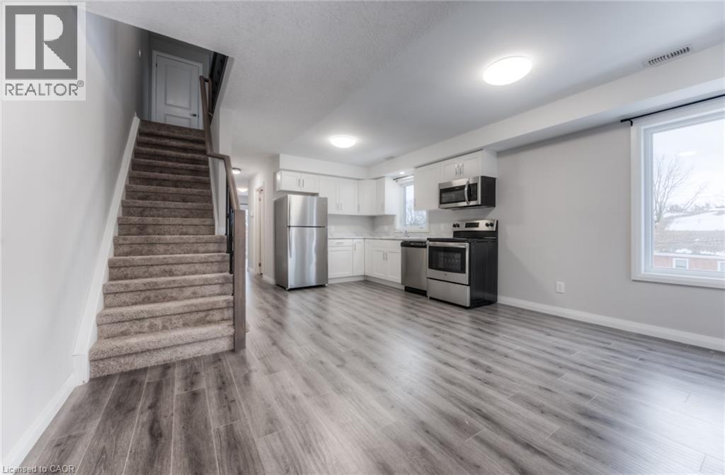 47 HEIMAN Street Unit# A, Kitchener — photo 2