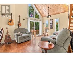 1289 Big Hawk Lake Road, Algonquin Highlands, ON K0M1S0 Photo 19