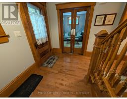 Living room - 180 Cobourg Street, Stratford, ON N5A3E8 Photo 7