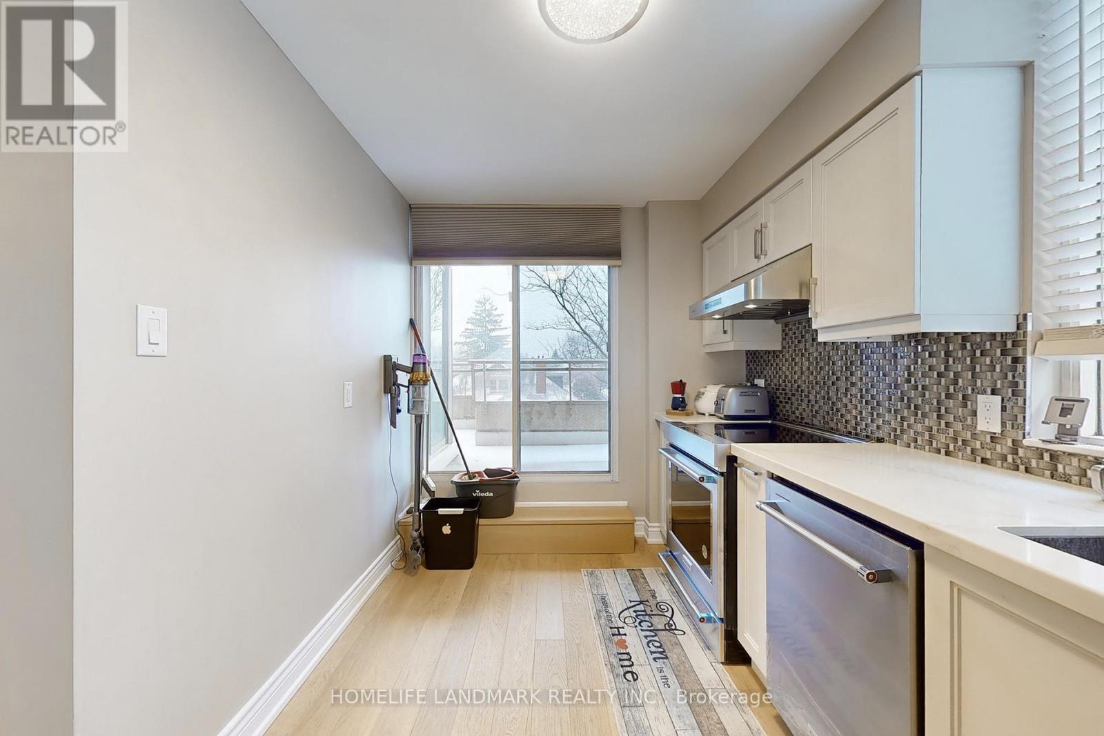 #508 256 DORIS AVENUE - 13