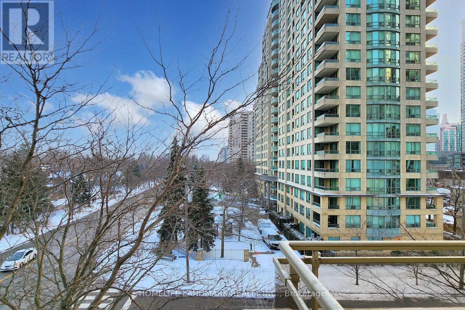 #508 256 DORIS AVENUE - 31