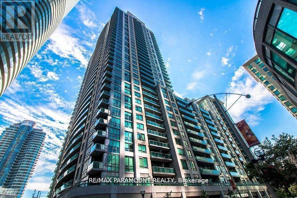 Photo of 19 Grand Trunk Crescent
