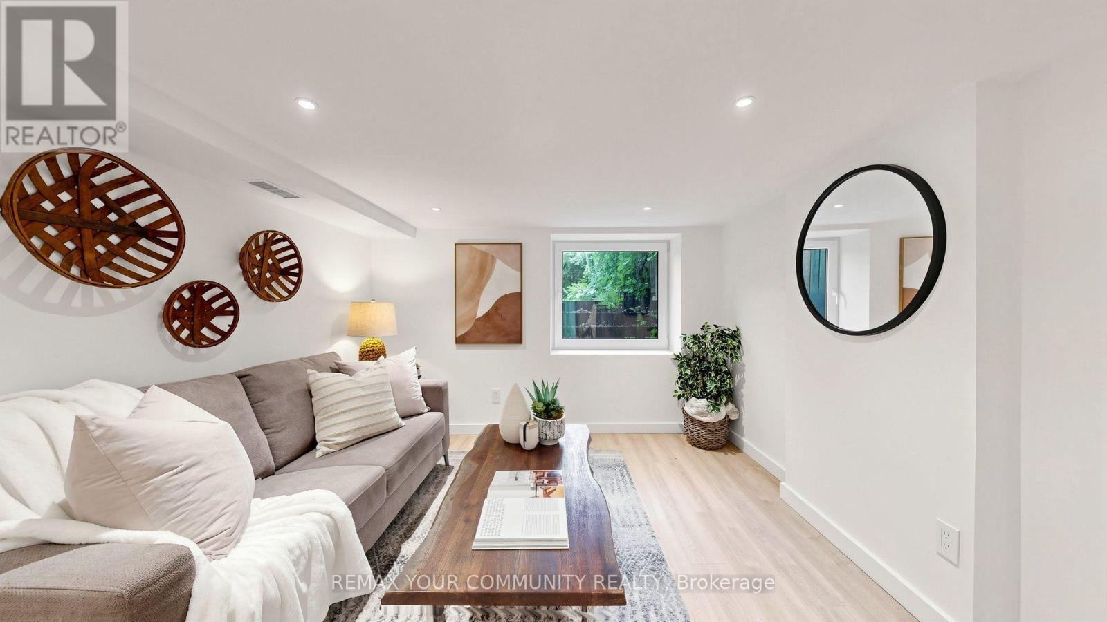 104 WELLS STREET - Image 37