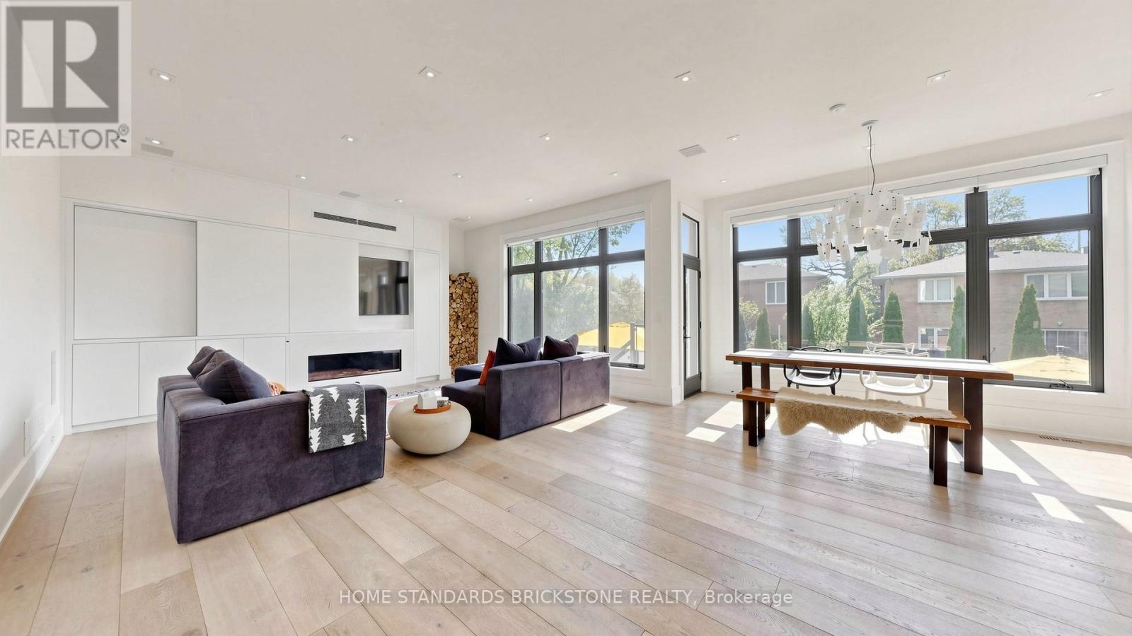 Photo of 10 ALONZO ROAD