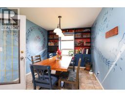 18 Garden Place, Magrath, AB T0K1J0 Photo 17