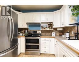 18 Garden Place, Magrath, AB T0K1J0 Photo 14