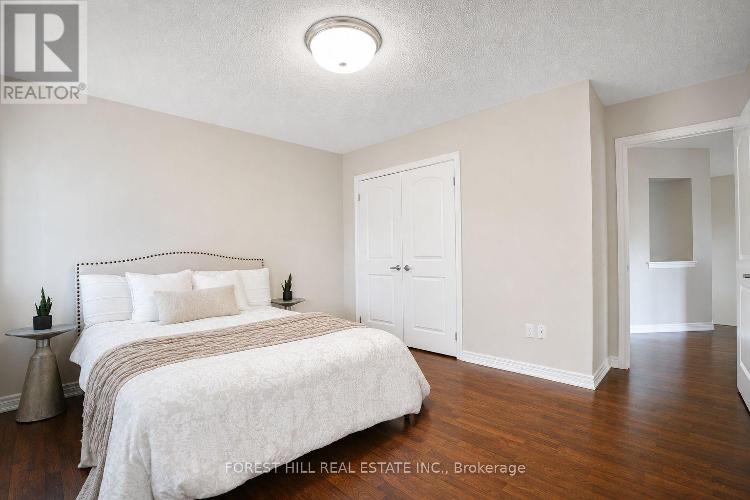 22 MCCOMBE LANE - 33