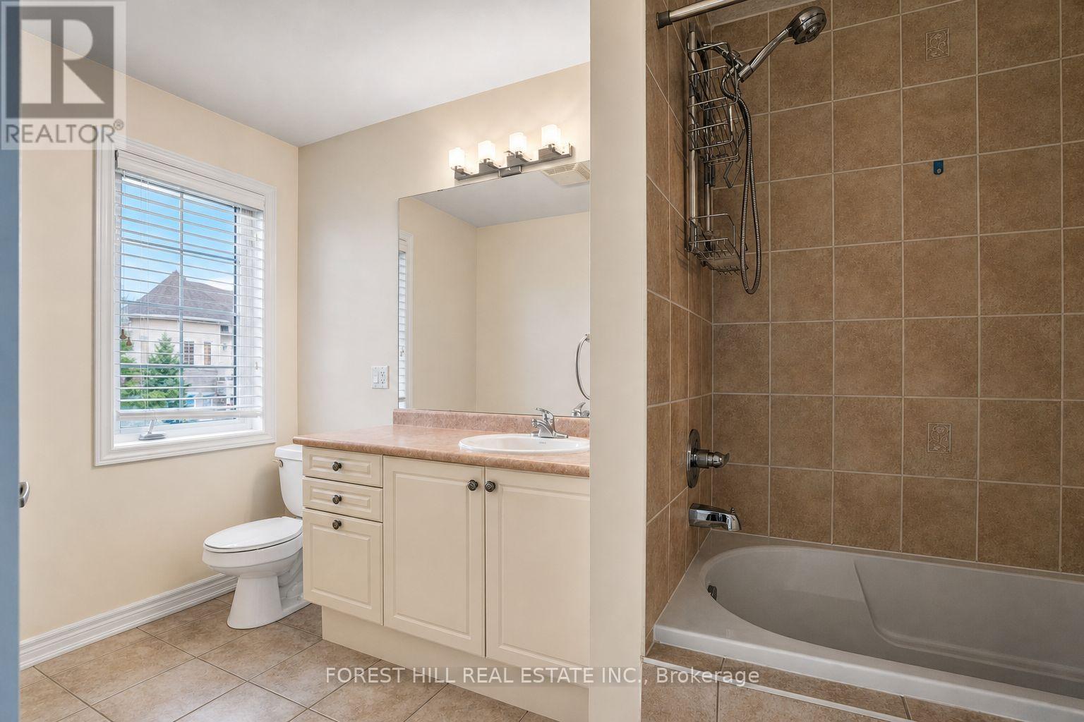 22 MCCOMBE LANE - 34