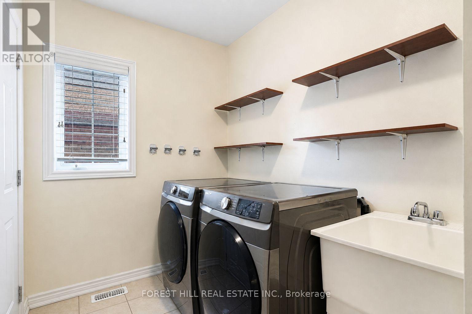 22 MCCOMBE LANE - 41