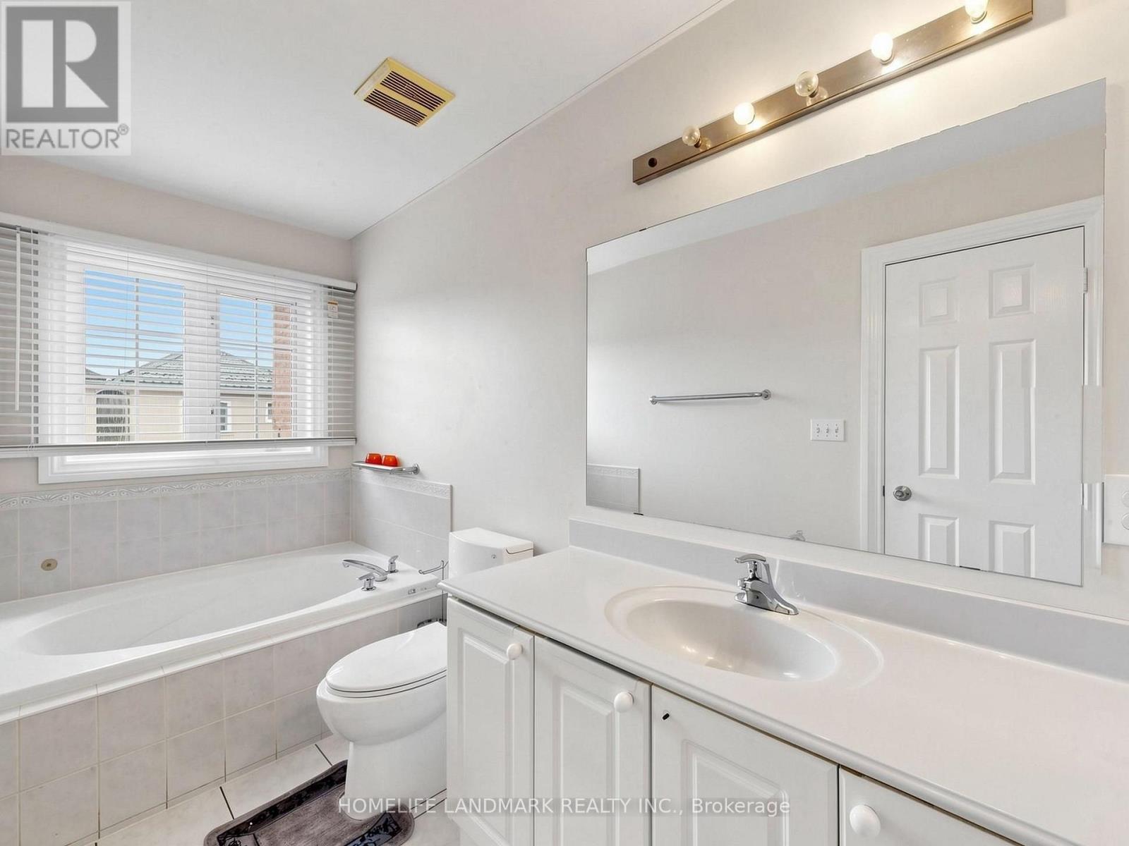 2 CASABEL DRIVE - 22