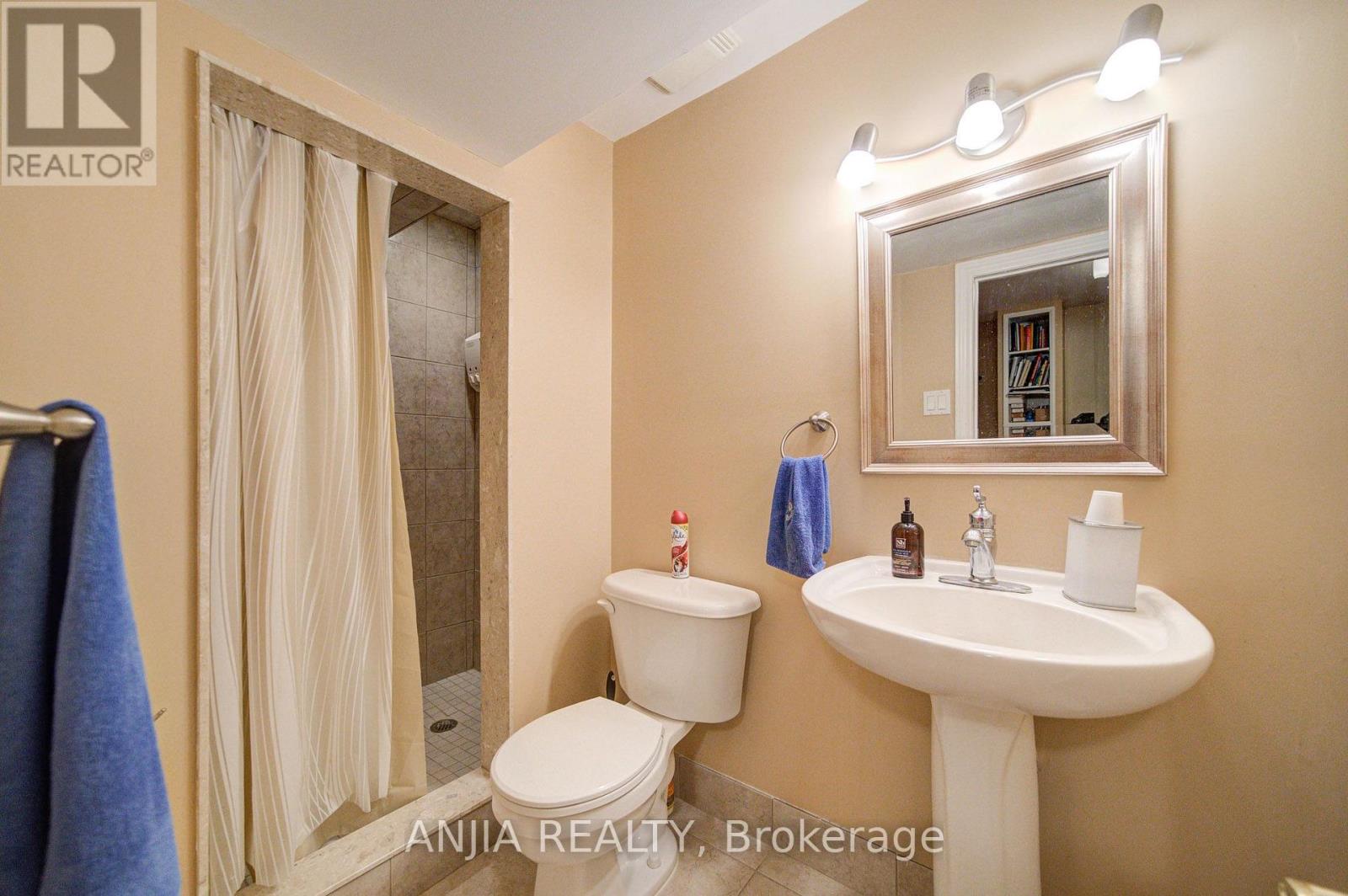 20 APPLEVIEW ROAD - 44
