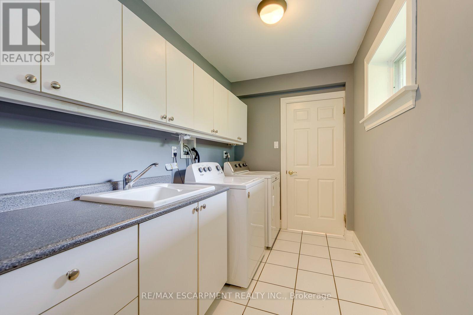 281 Pinehurst Drive — photo 33