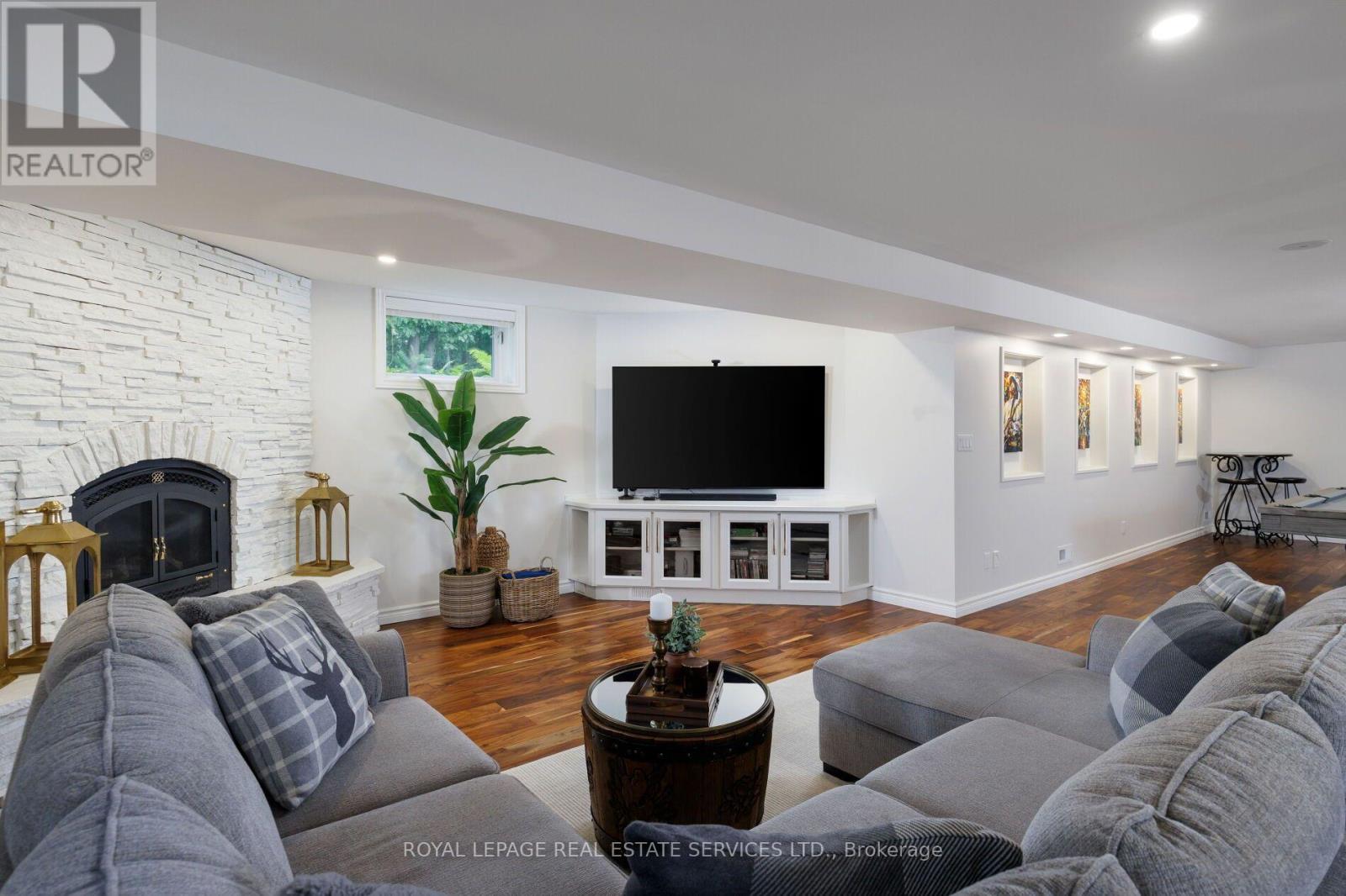 32 PARKSHORE PLACE - Image 29