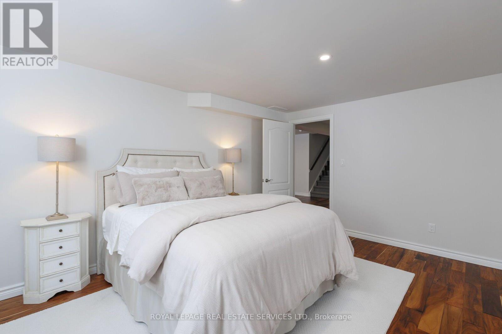 32 PARKSHORE PLACE - Image 33