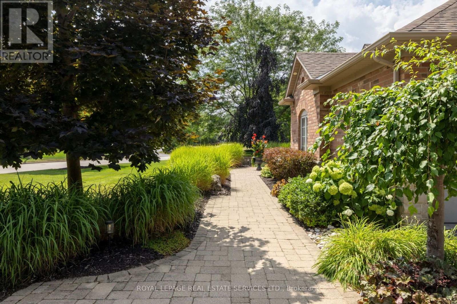 32 PARKSHORE PLACE - Image 42