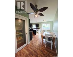 Living room - 1139 Broadview Road, Esterhazy, SK S0A0X0 Photo 6